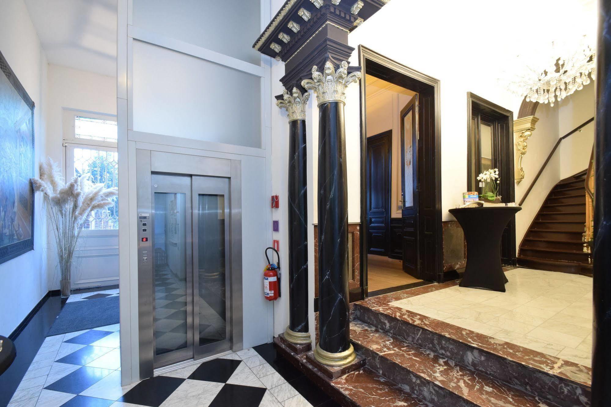 Hotel Geeraard Grammont Extérieur photo
