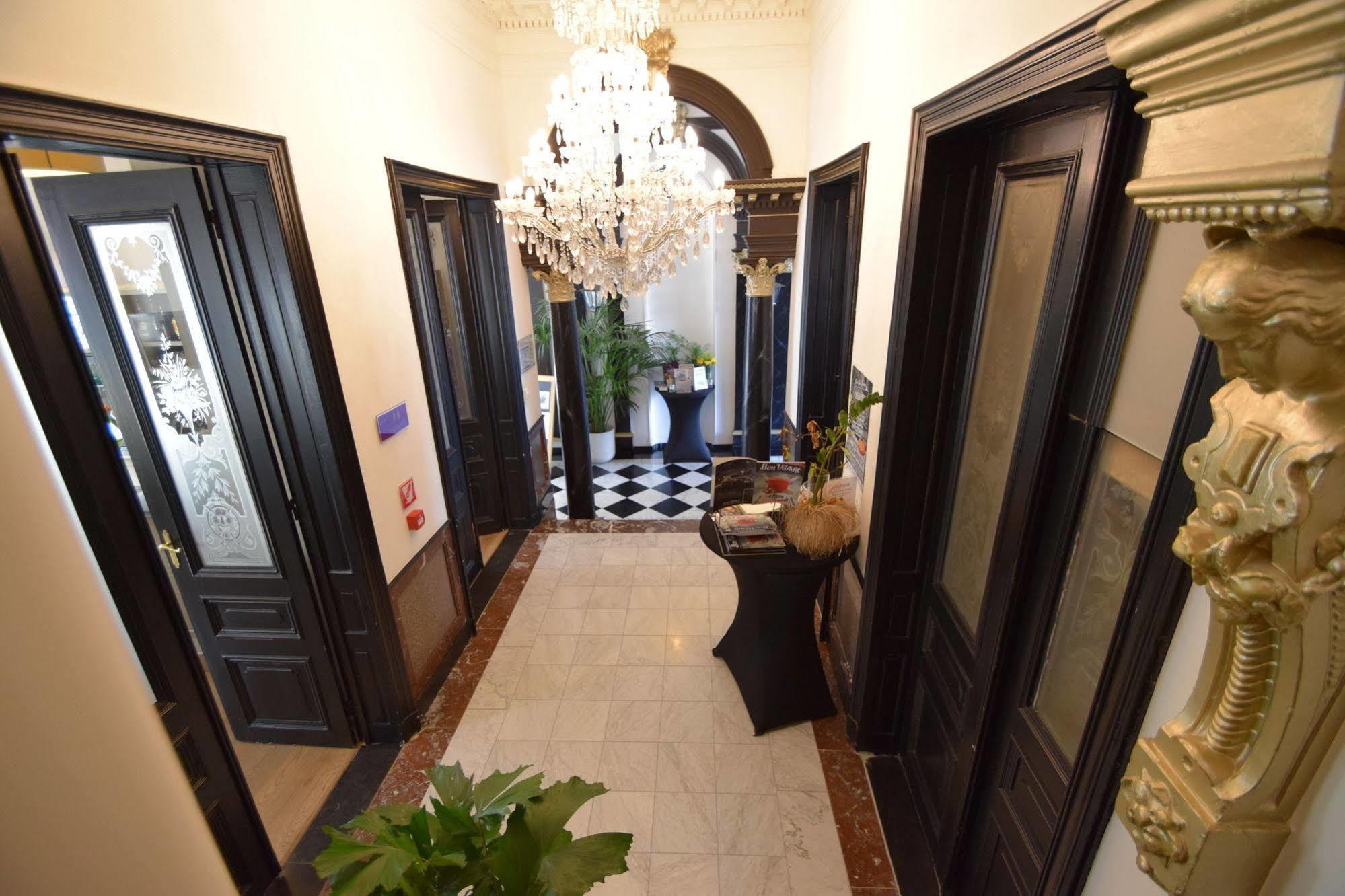 Hotel Geeraard Grammont Extérieur photo